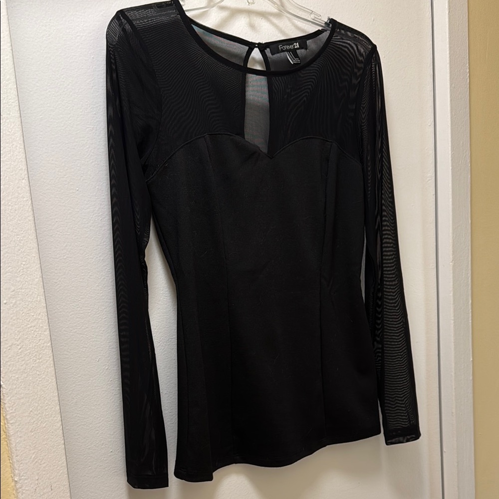 Forever 21 Black Fitted Going Out Blouse